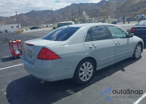2006 Honda Accord Sdn Ex-L V6 из США, поврежденный, VIN 1HGCM66526A075584